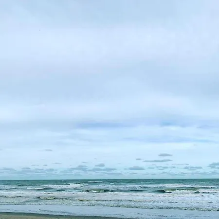In Near The Beach, Cleaning Included Nieuwpoort